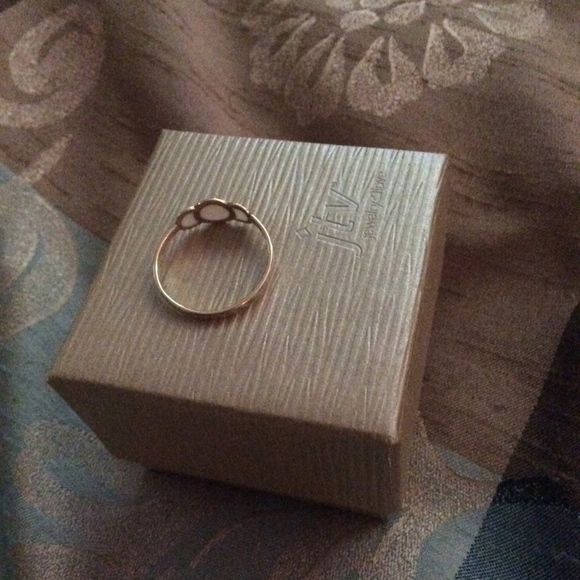 10 K GOLD RING - Picture 3 of 3